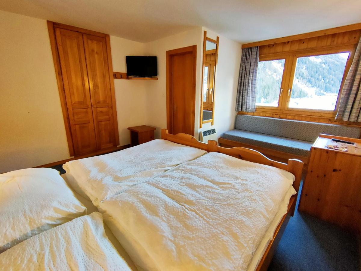 Hotel Garni Les Bouquetins Zinal Luaran gambar